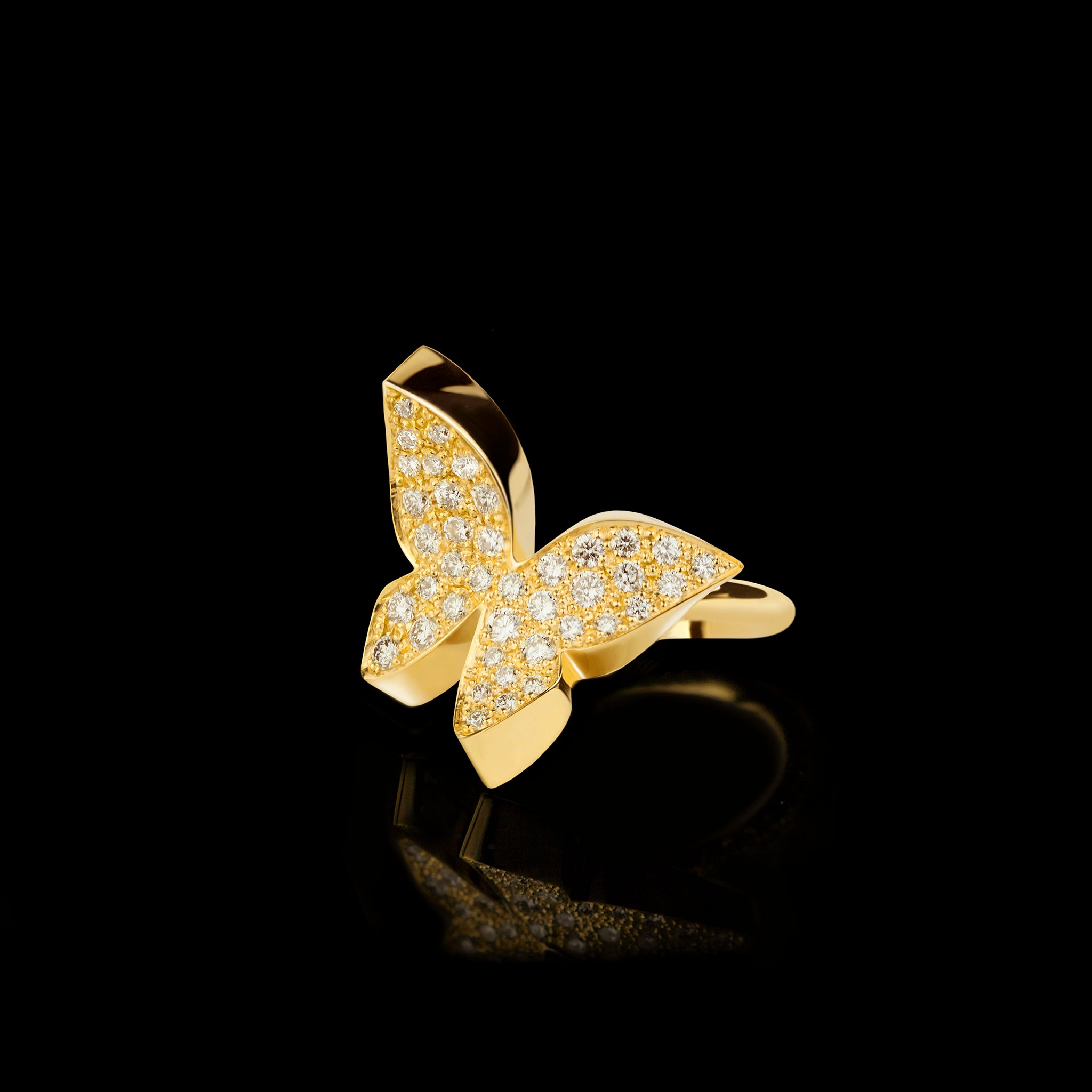 Odyssey diamond Butterfly ring in 18ct yellow gold by Stefano Canturi